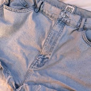 BDG Urban Outfitters High Rise Baggy Light Wash Cutoff Shorts Size 34/ Size 16